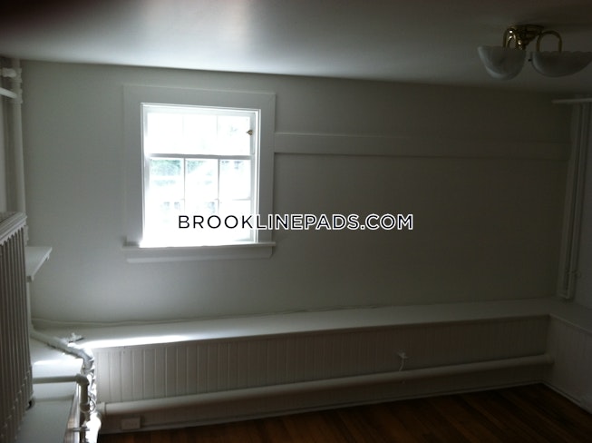 Brookline - $1,700 /mo