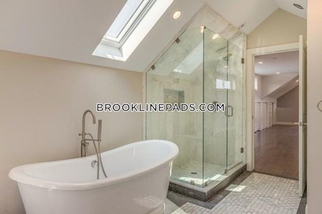 Brookline - $4,600 /mo