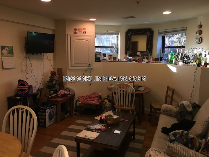 brookline-2-beds-brookline-cleveland-circle-2800-4552118 