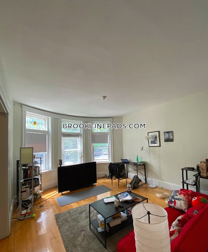 brookline-apartment-for-rent-2-bedrooms-1-bath-cleveland-circle-3450-4401442 