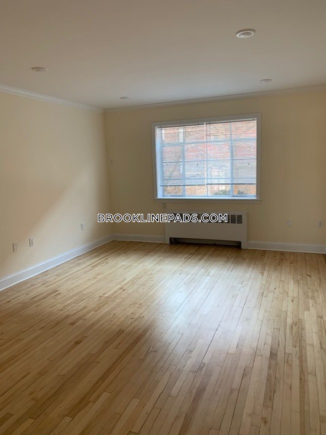 Brookline - $3,170 /mo