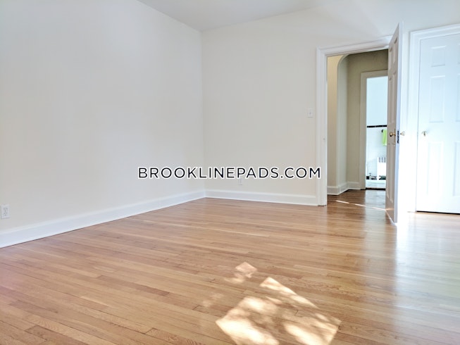 Brookline - $3,665 /mo