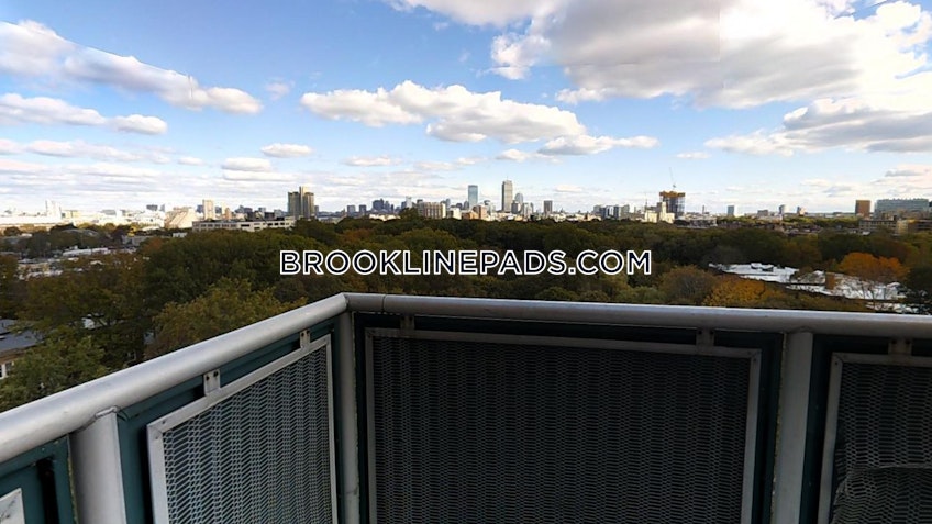 Brookline - $4,250 /month