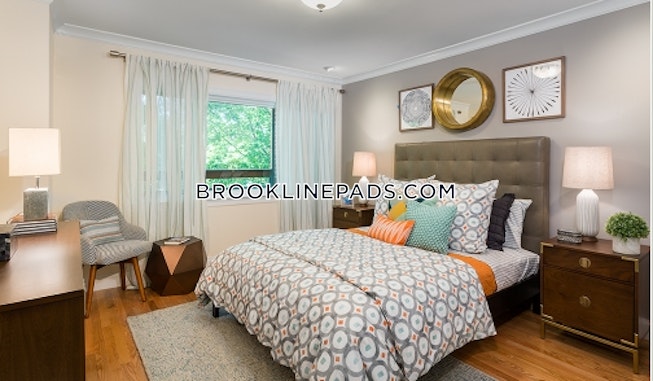 Brookline - $5,550 /mo