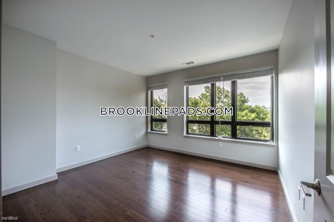 Brookline - $3,900 /mo