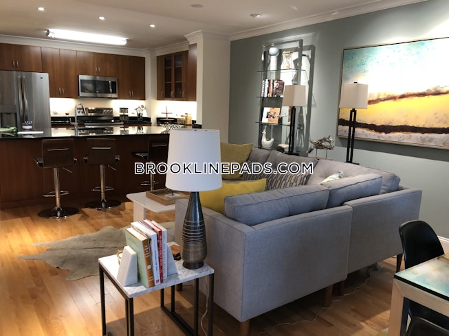 Brookline - $3,735 /mo