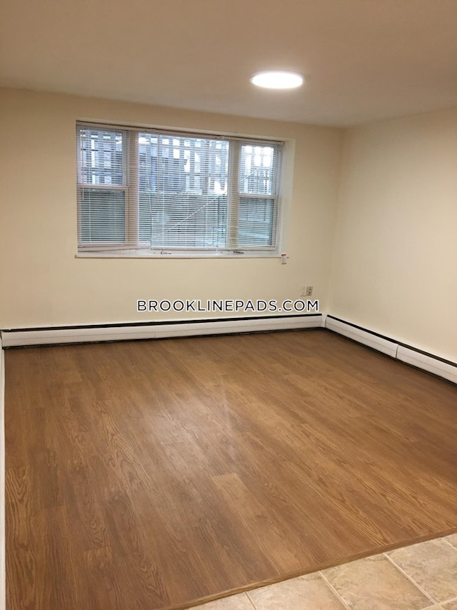 Brookline - $3,600 /mo