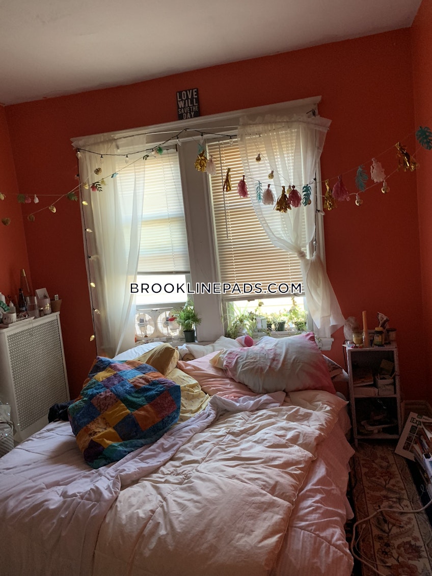 Brookline - $3,400 /month