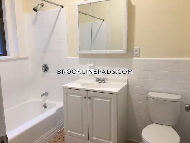 Brookline - $3,200 /mo