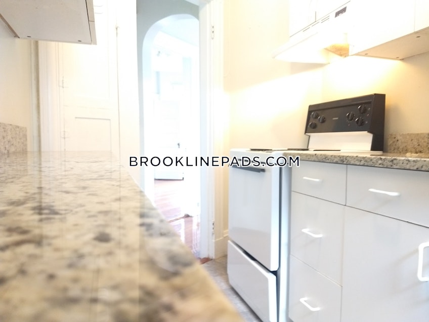 Brookline - $2,800 /month