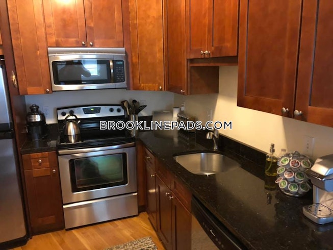 Brookline - $2,850 /mo