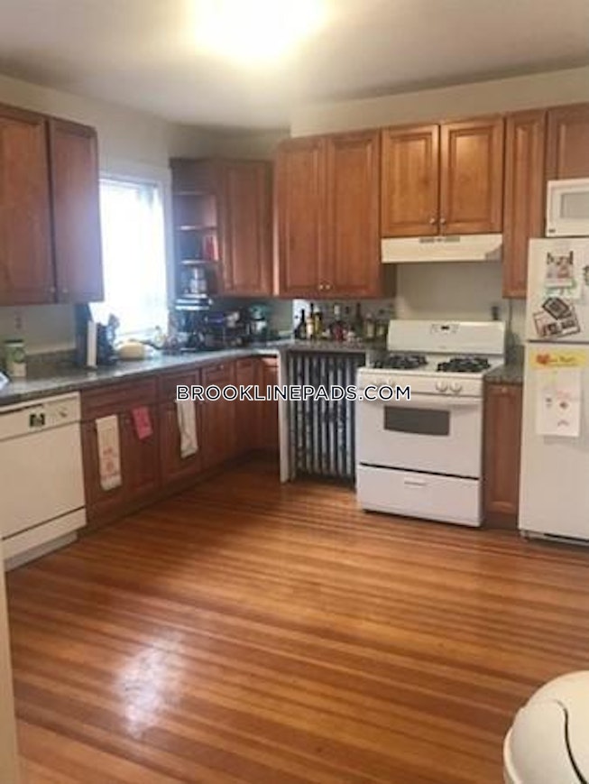 Brookline - $3,600 /mo