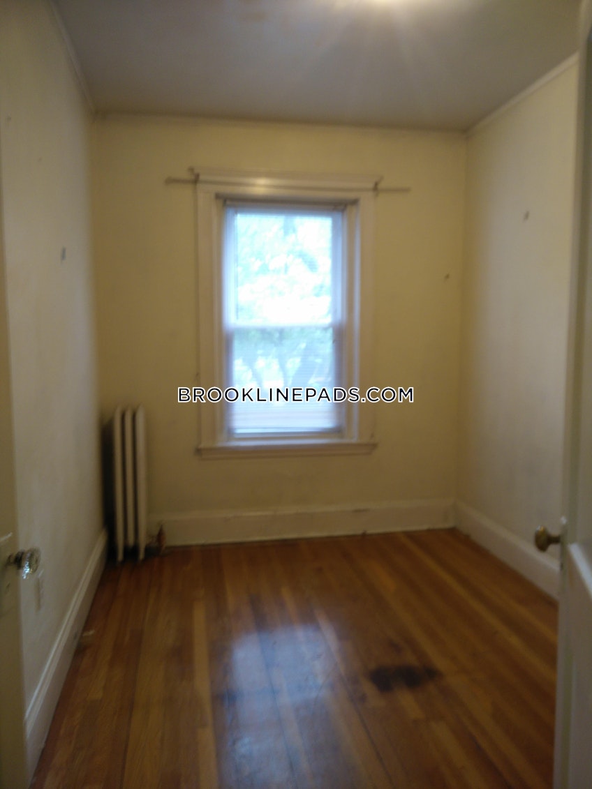 Brookline - $2,700 /month