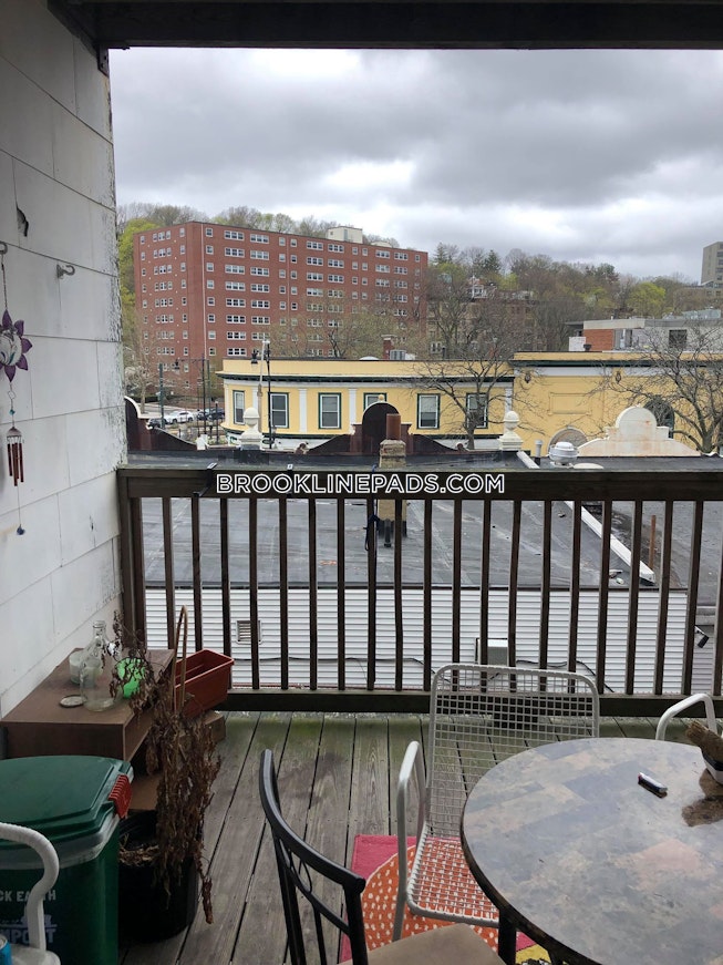 Brookline - $3,400 /mo