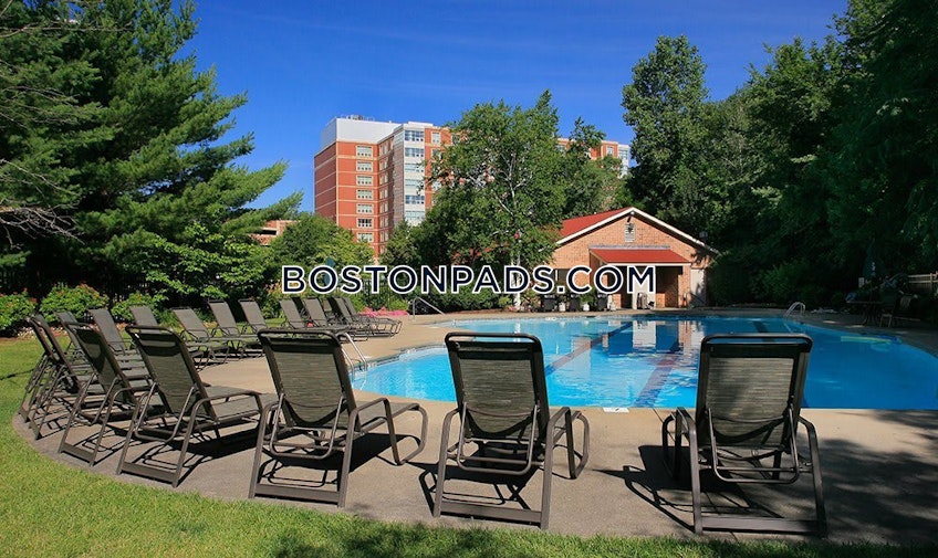 Burlington - $3,234 /month