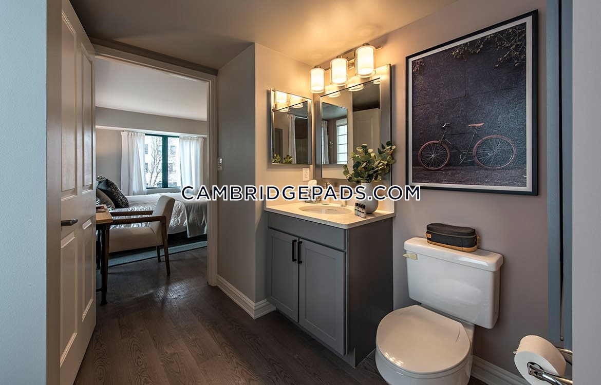 Cambridge - $2,951