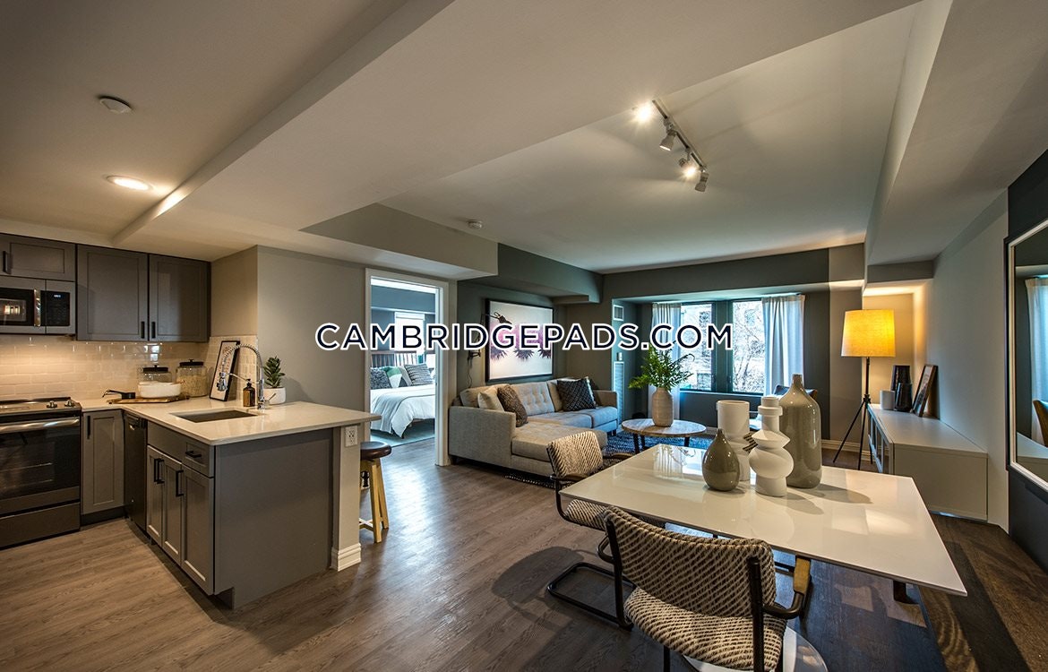 Cambridge - $2,951