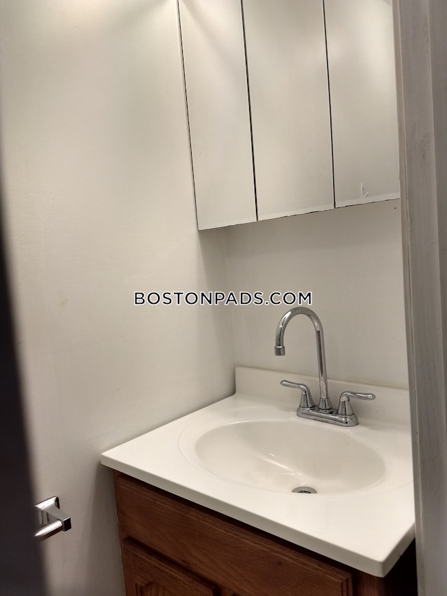 Cambridge - $2,500 /mo