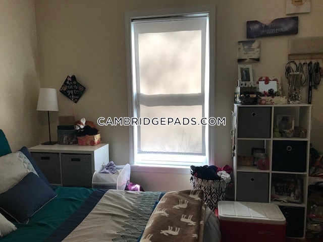 Cambridge - $3,050