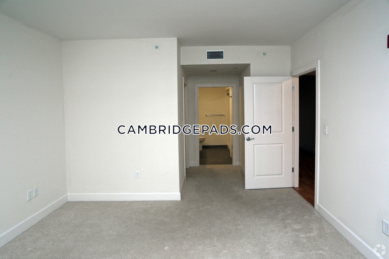 Cambridge - $3,573