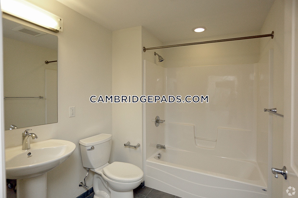 Cambridge - $3,573