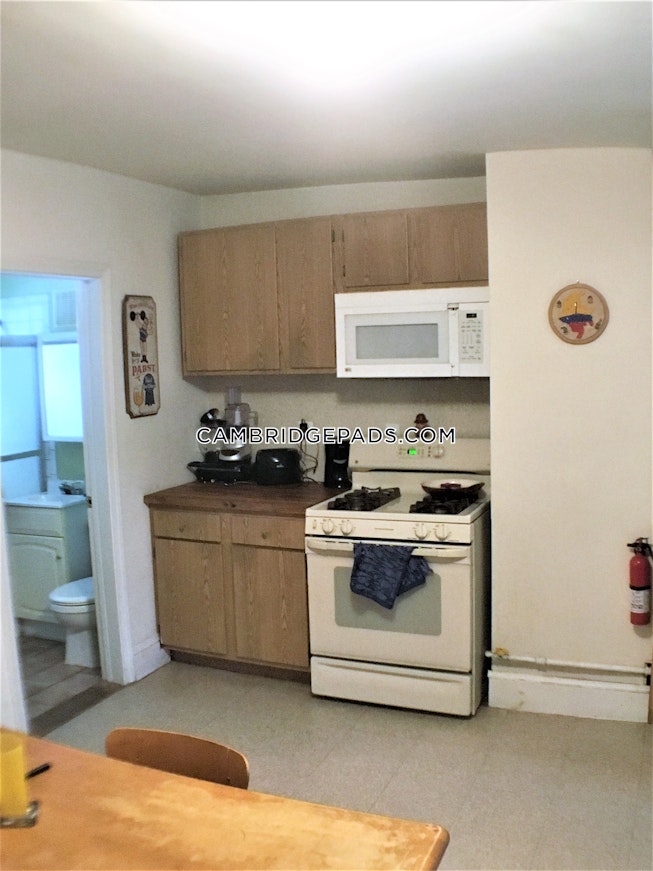 Cambridge - $2,400 /mo