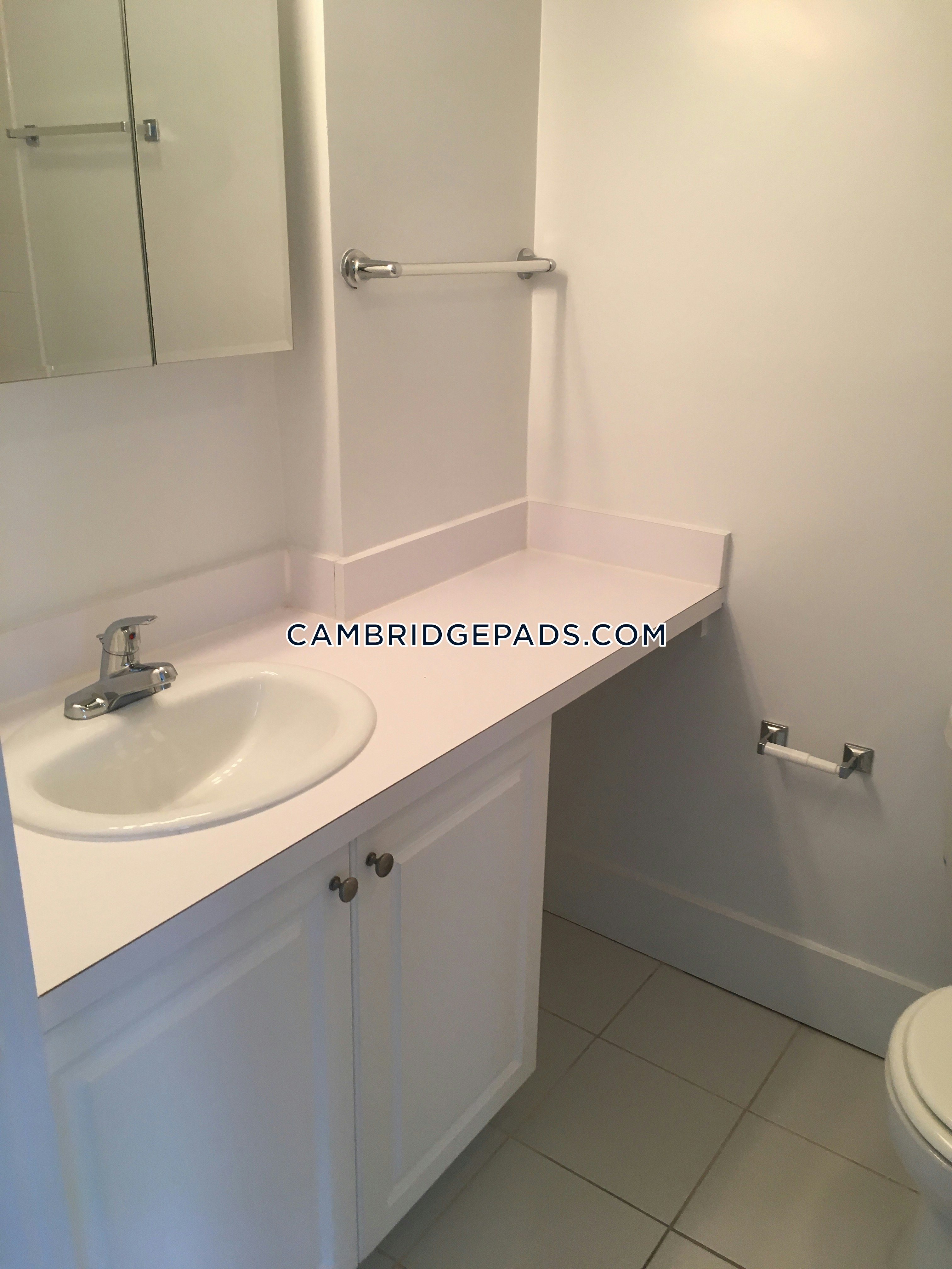 Cambridge - $2,940