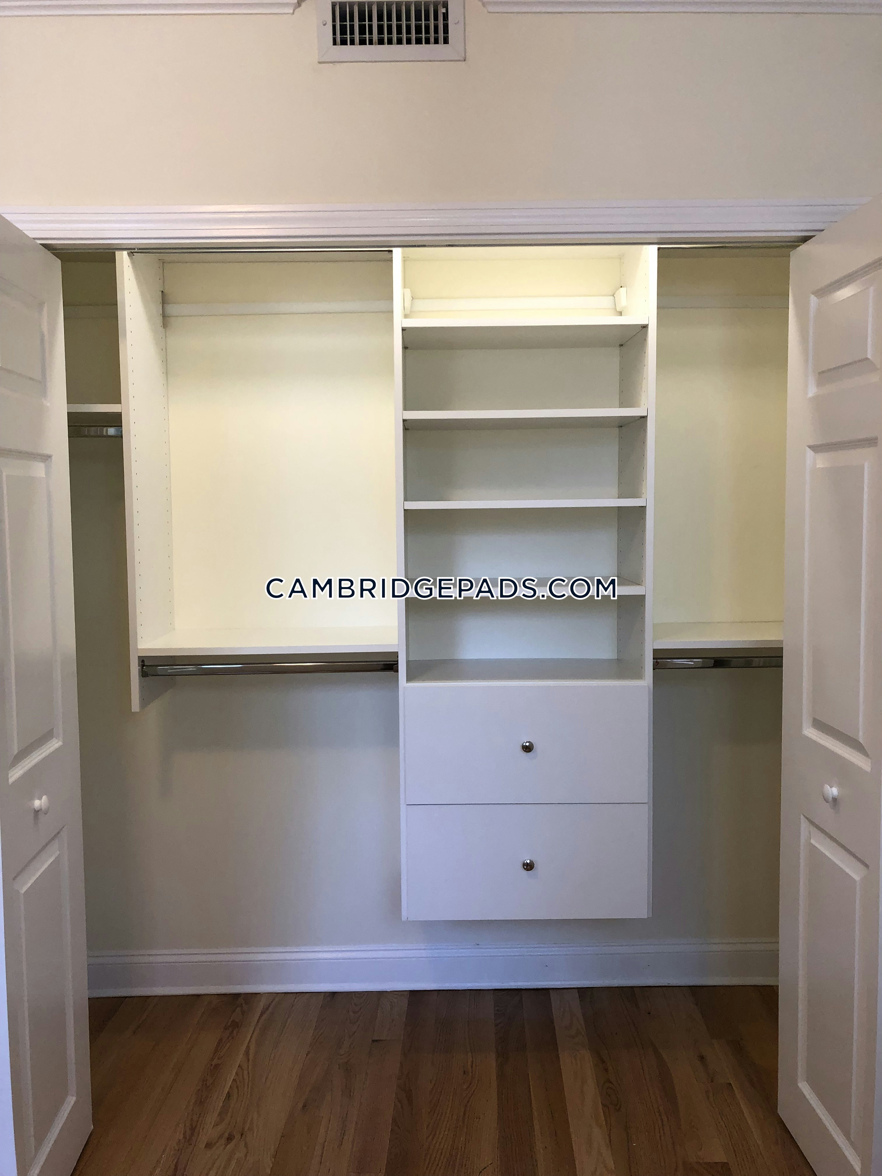 Cambridge - $3,140