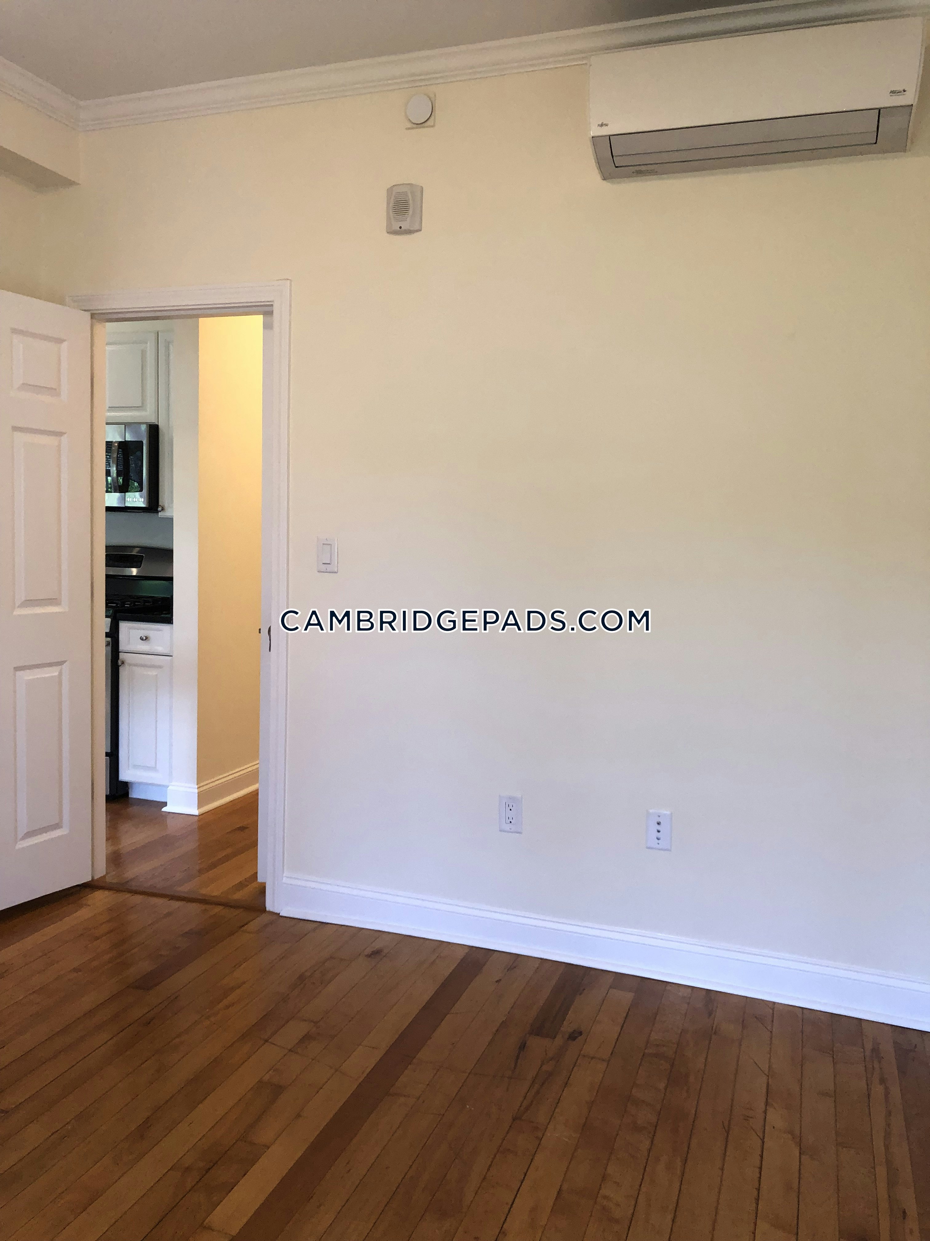 Cambridge - $3,830