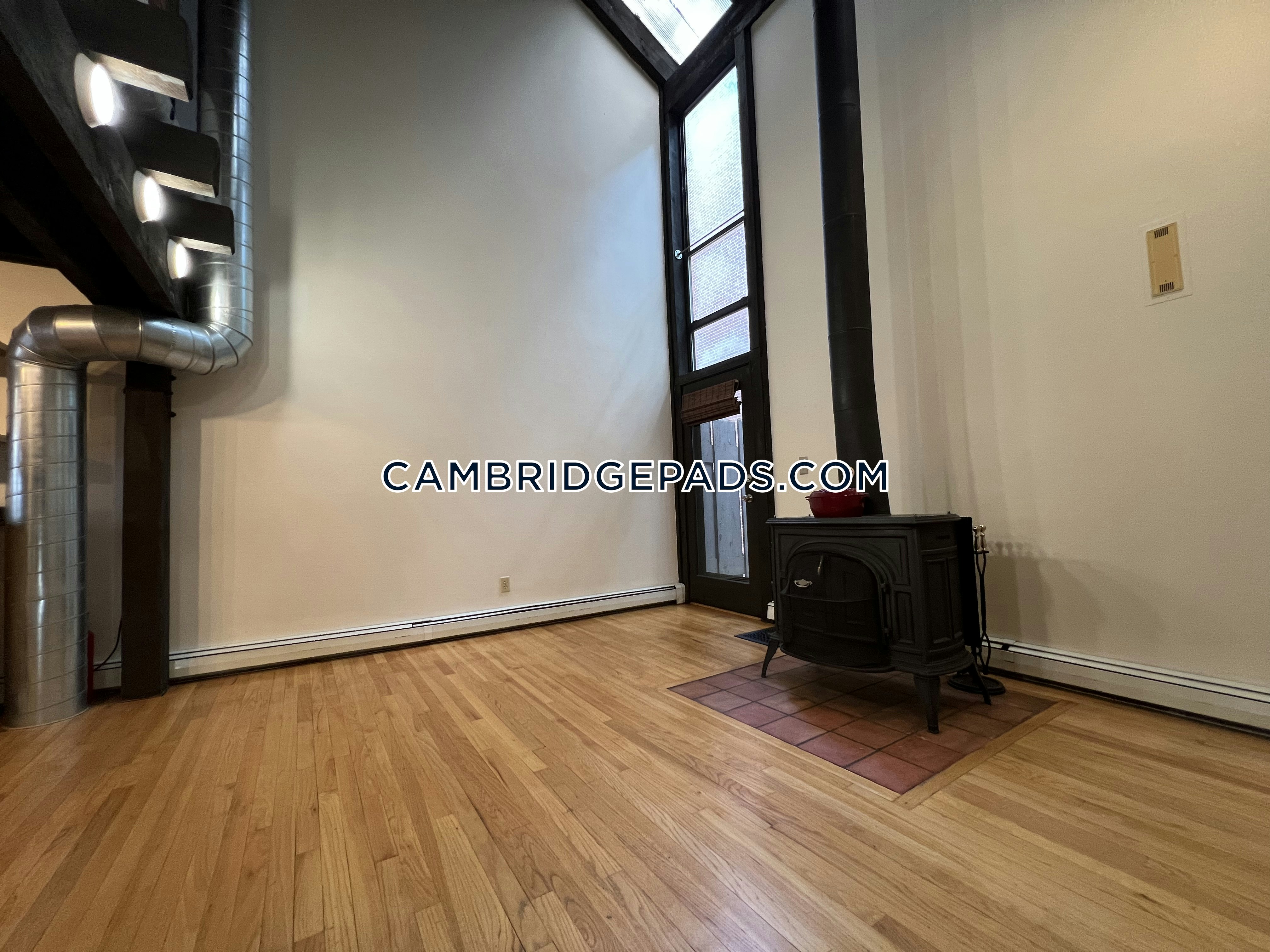 Cambridge - $5,600