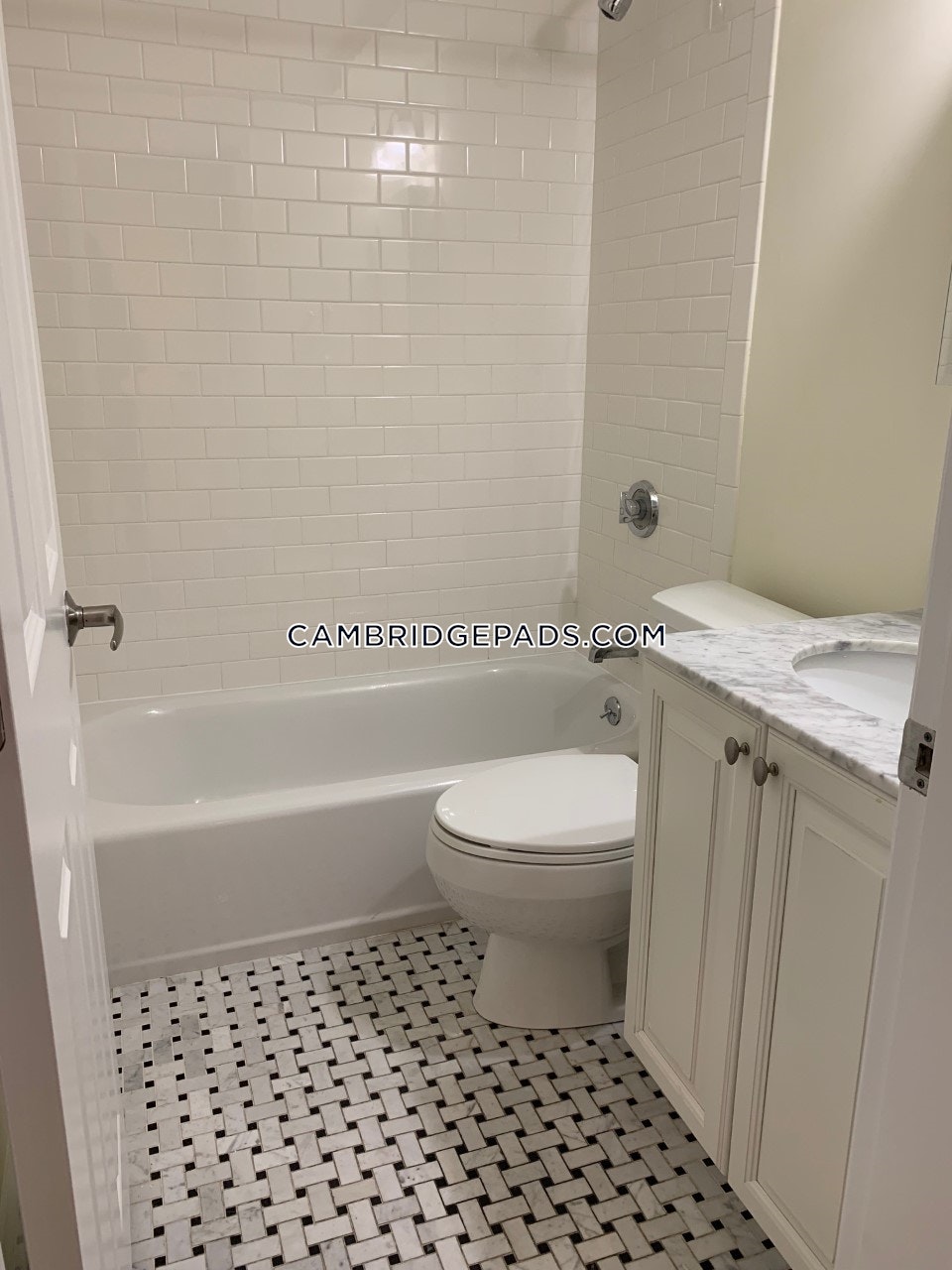 Cambridge - $2,795