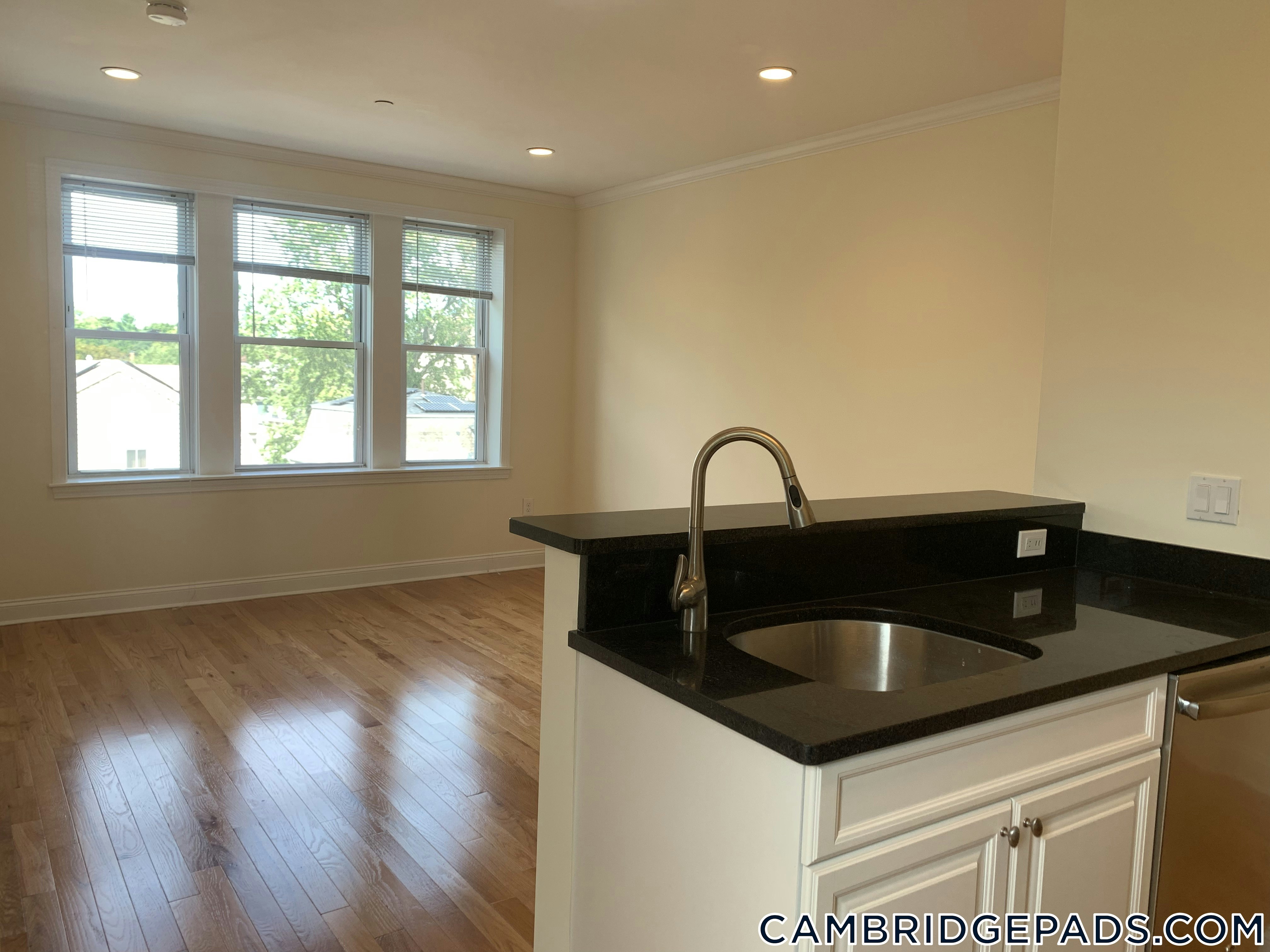 Cambridge - $3,095