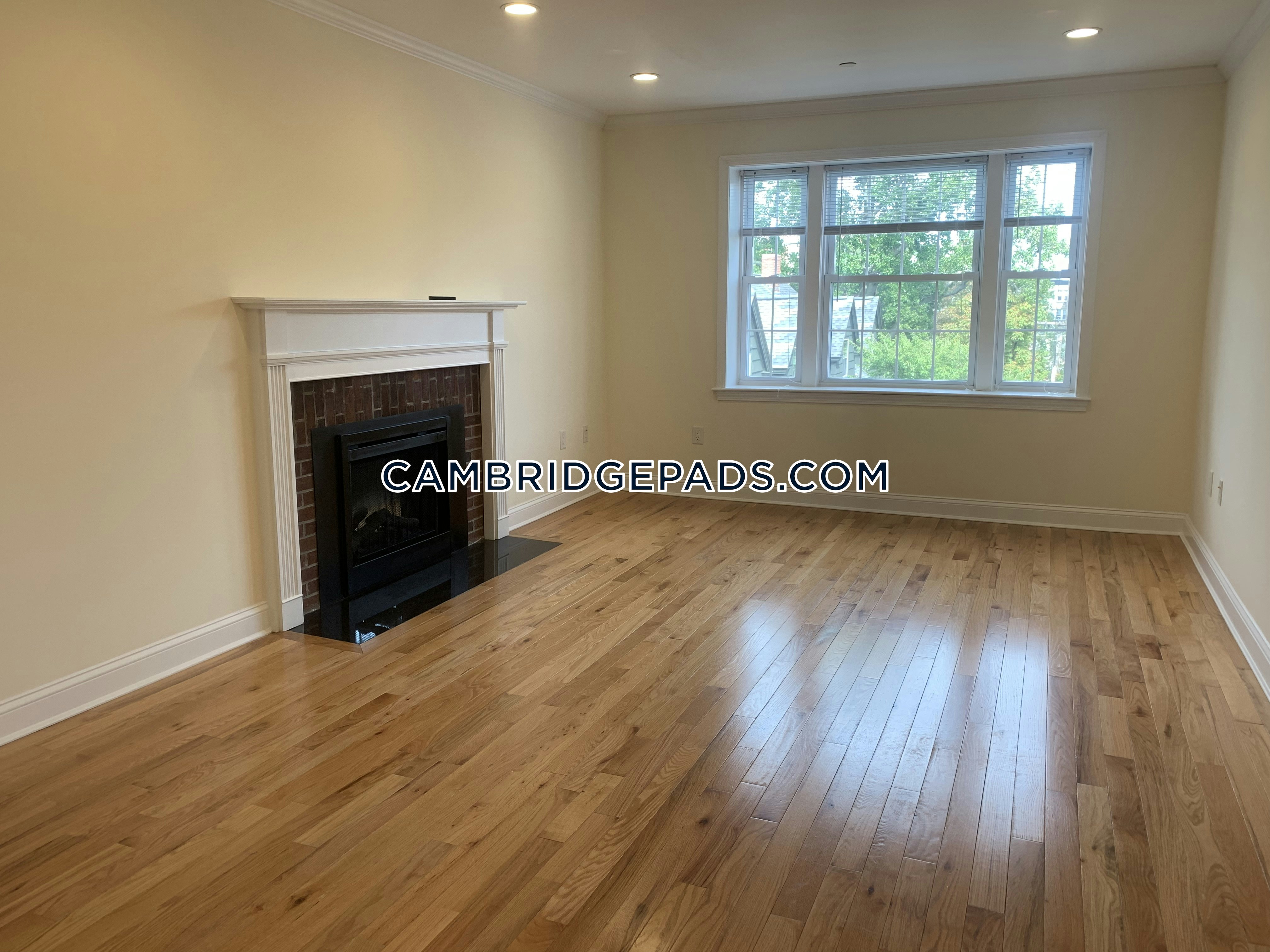 Cambridge - $5,290