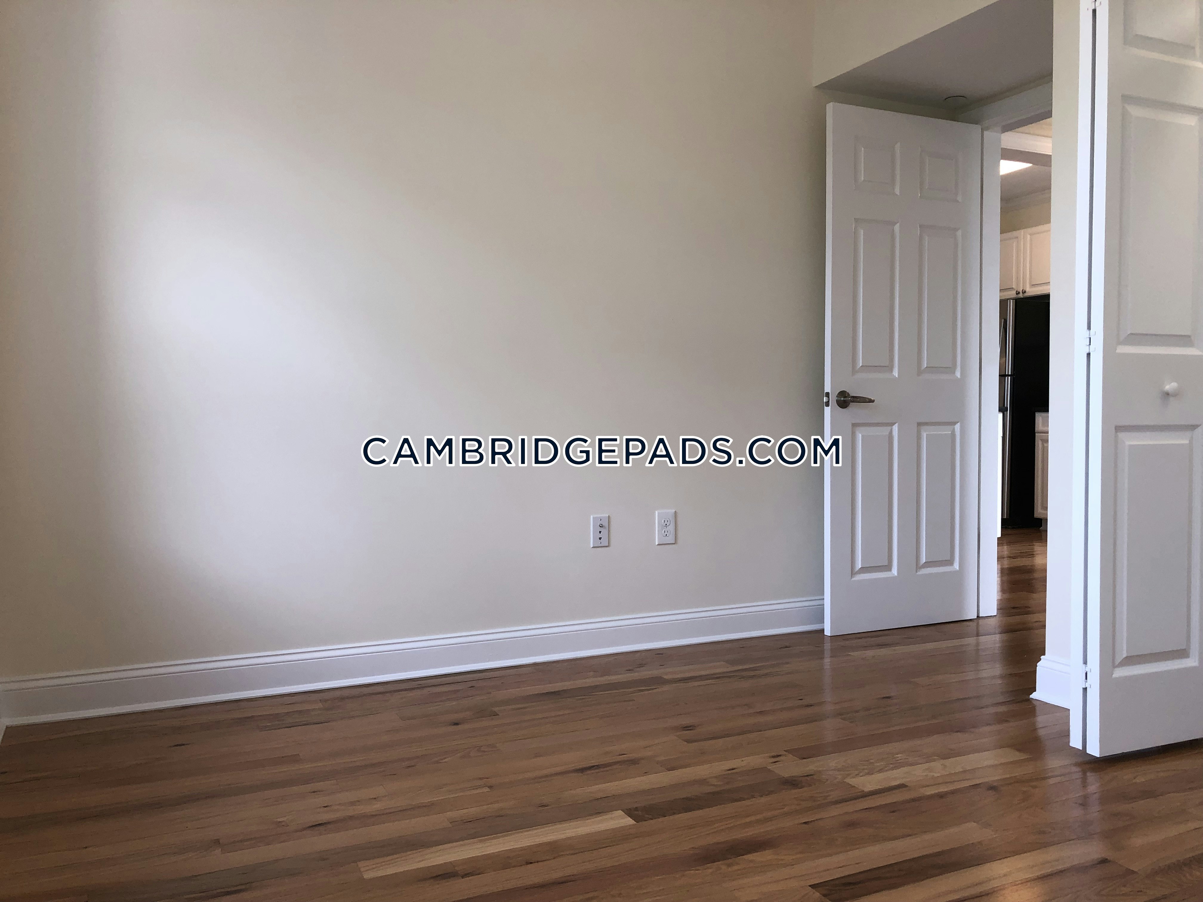 Cambridge - $2,995