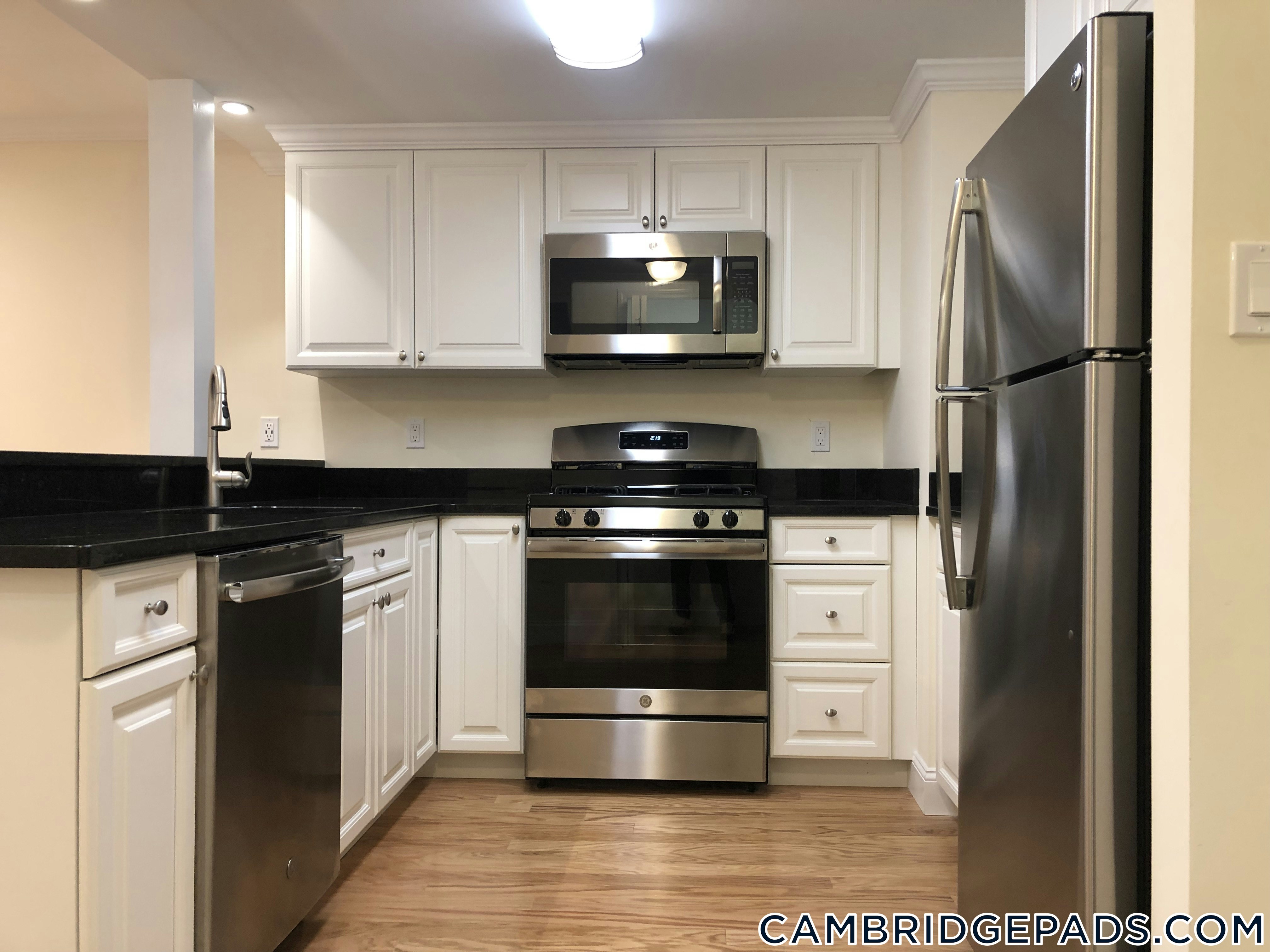 Cambridge - $3,095