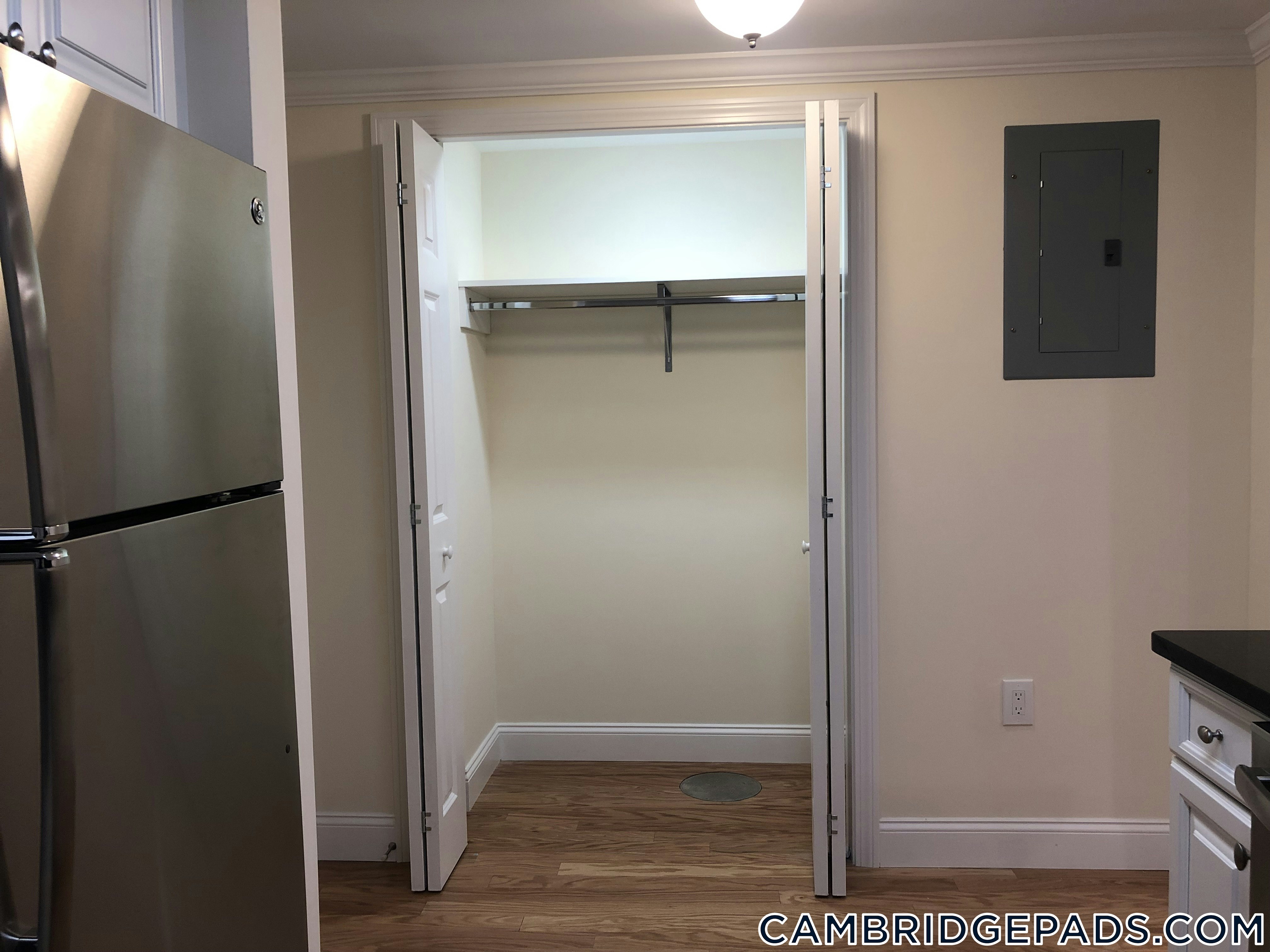 Cambridge - $3,095