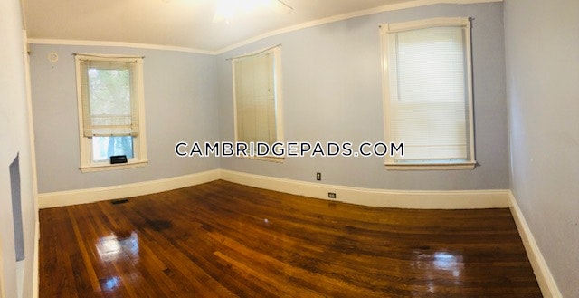 Cambridge - $2,300