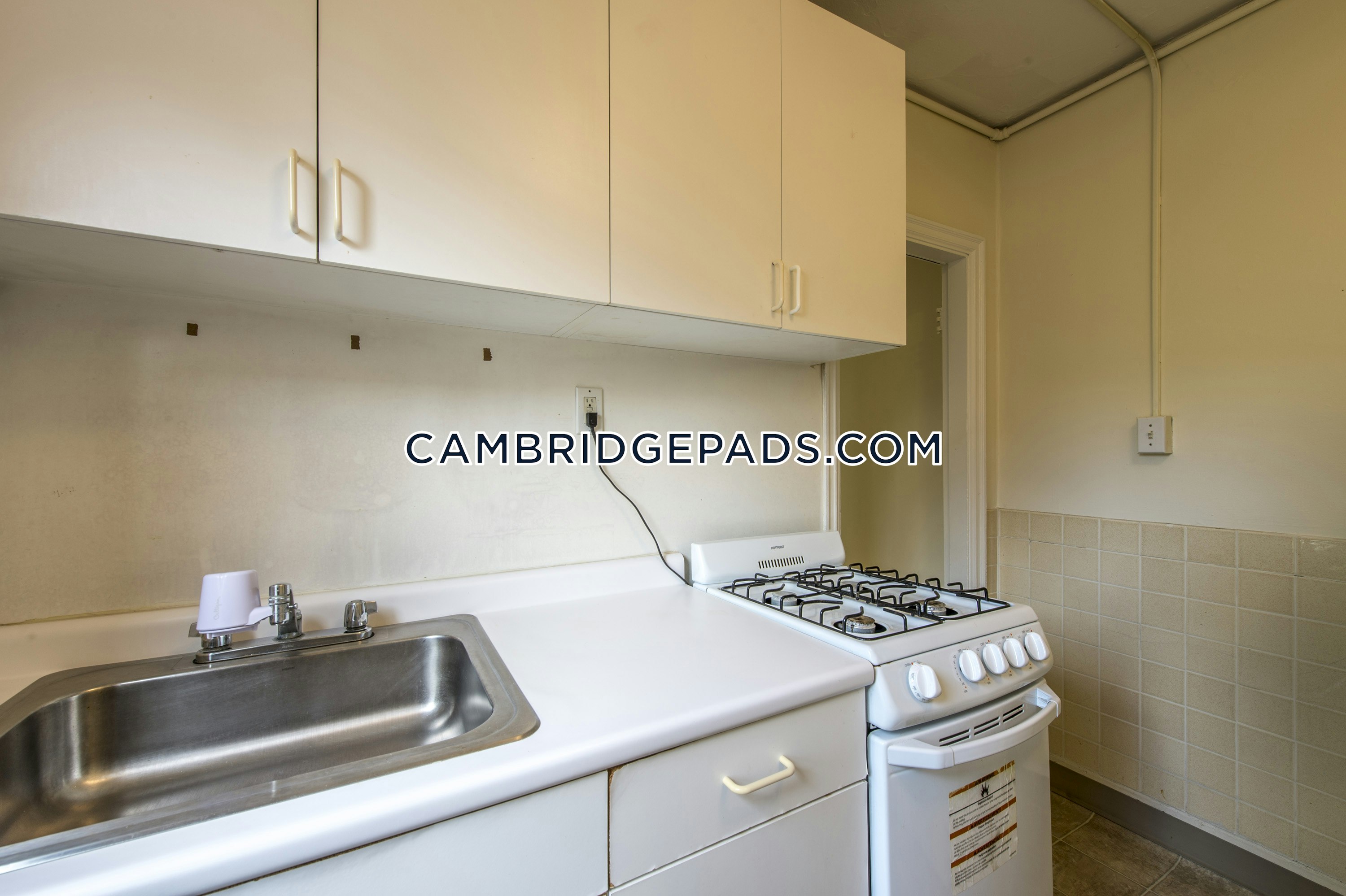 Cambridge - $2,200