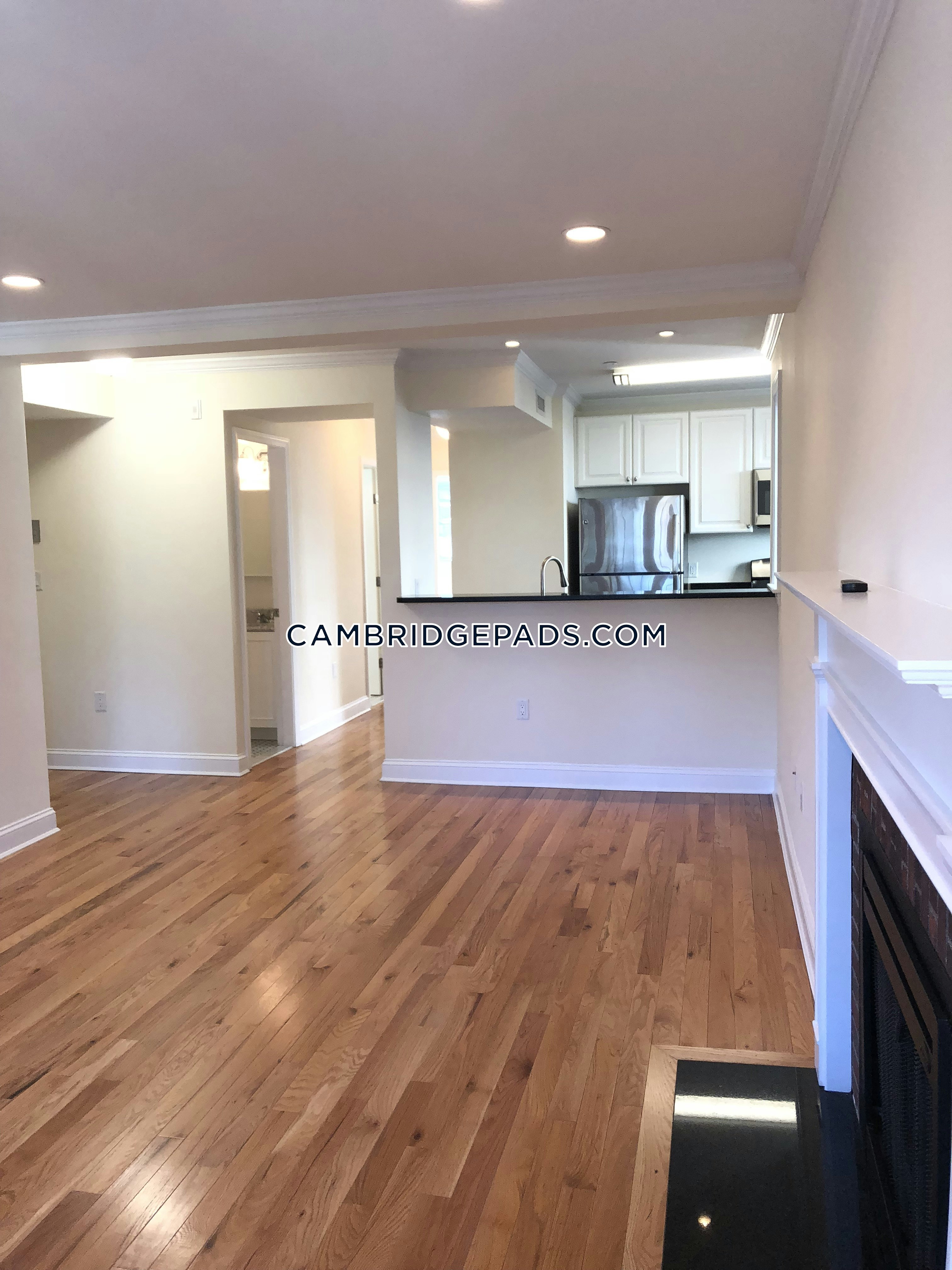 Cambridge - $4,490