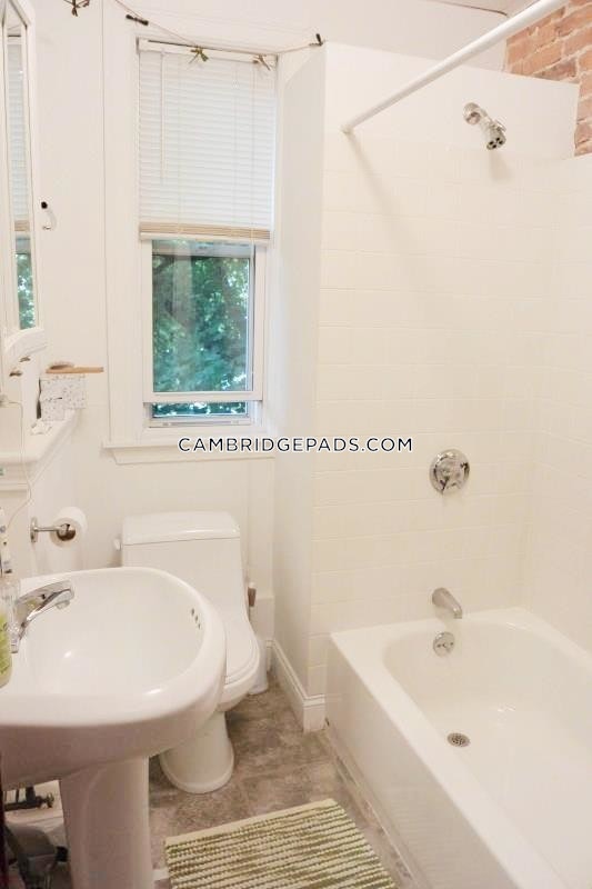 Cambridge - $2,175