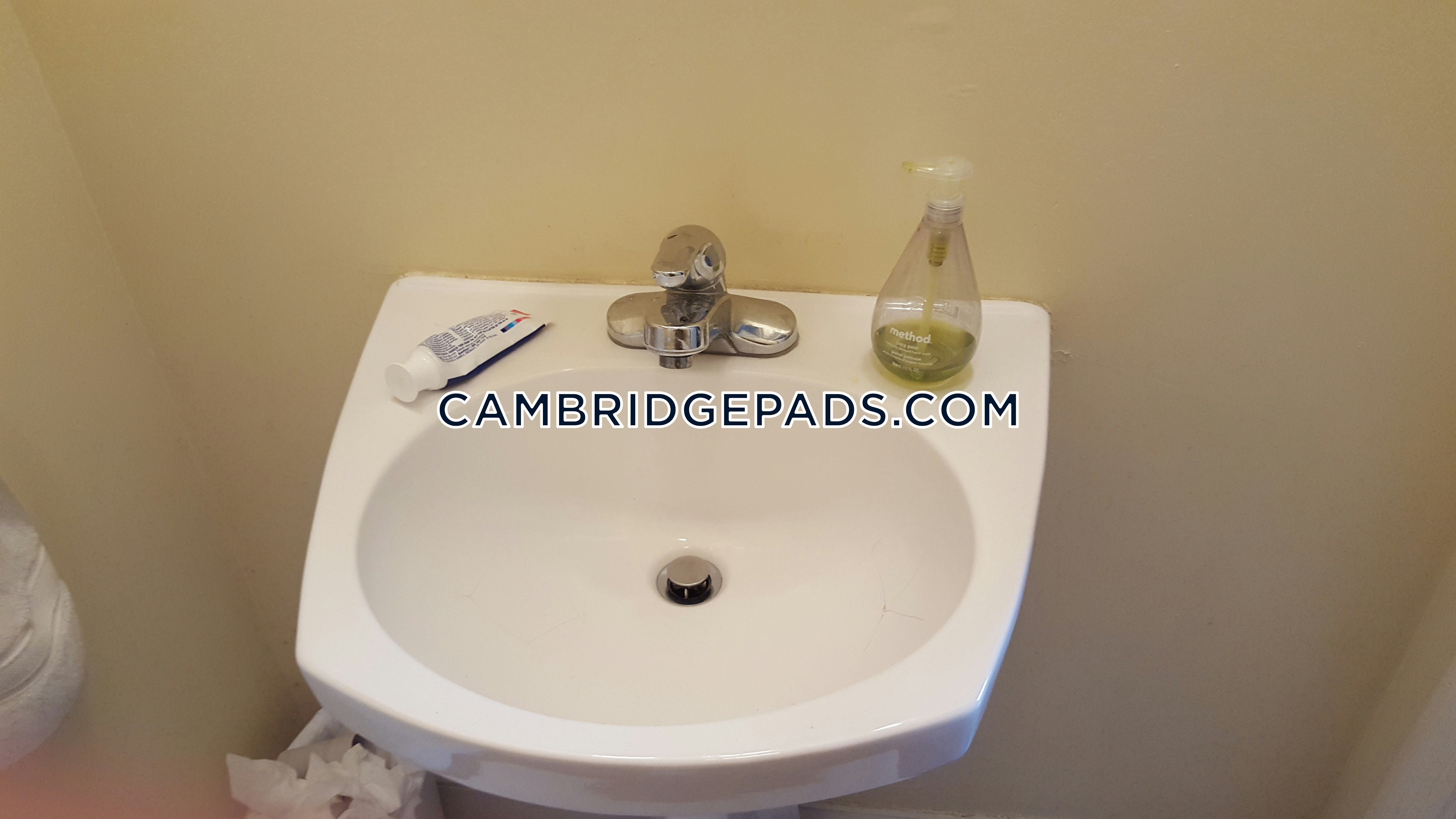 Cambridge - $1,050