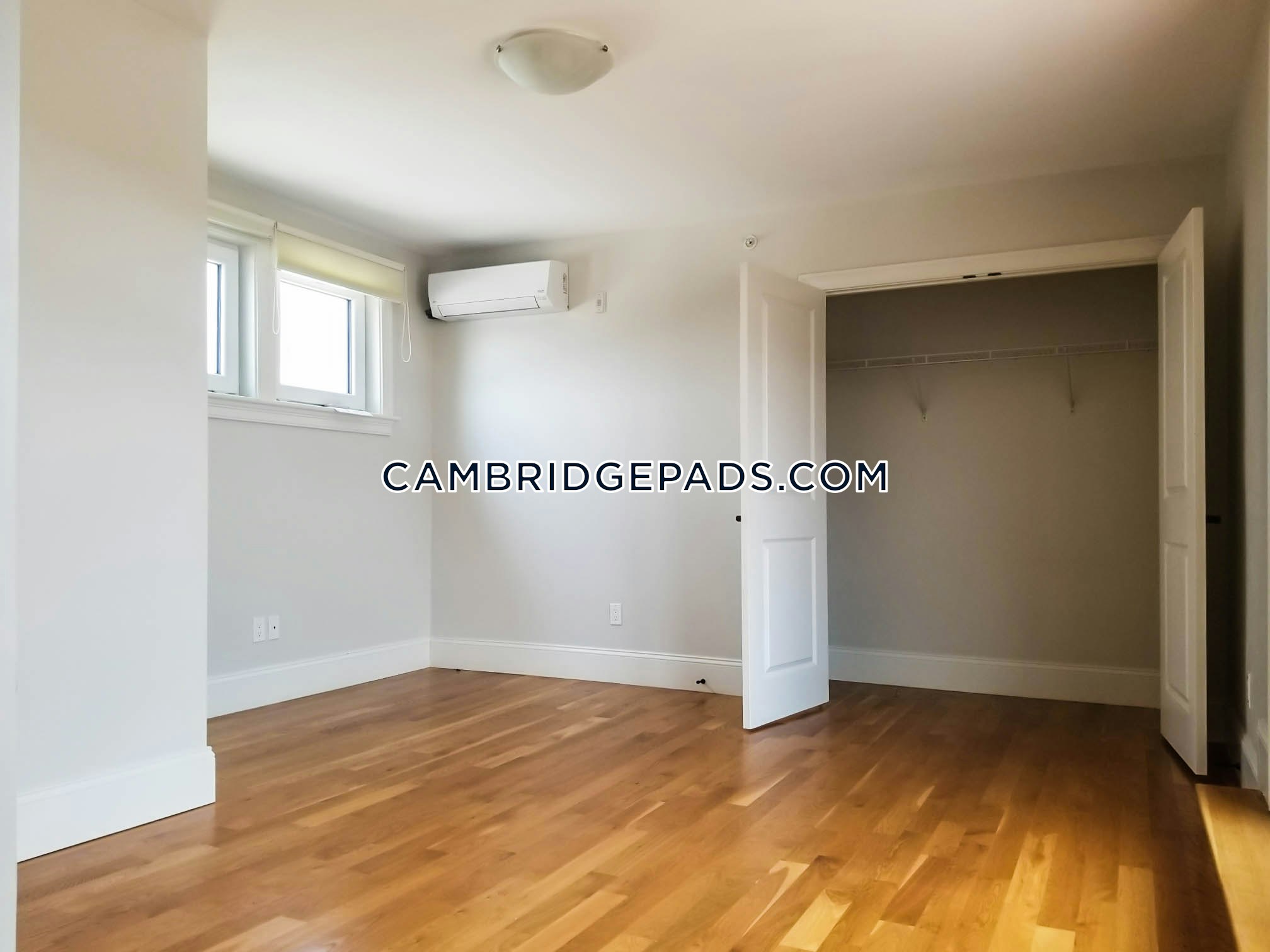 Cambridge - $6,600