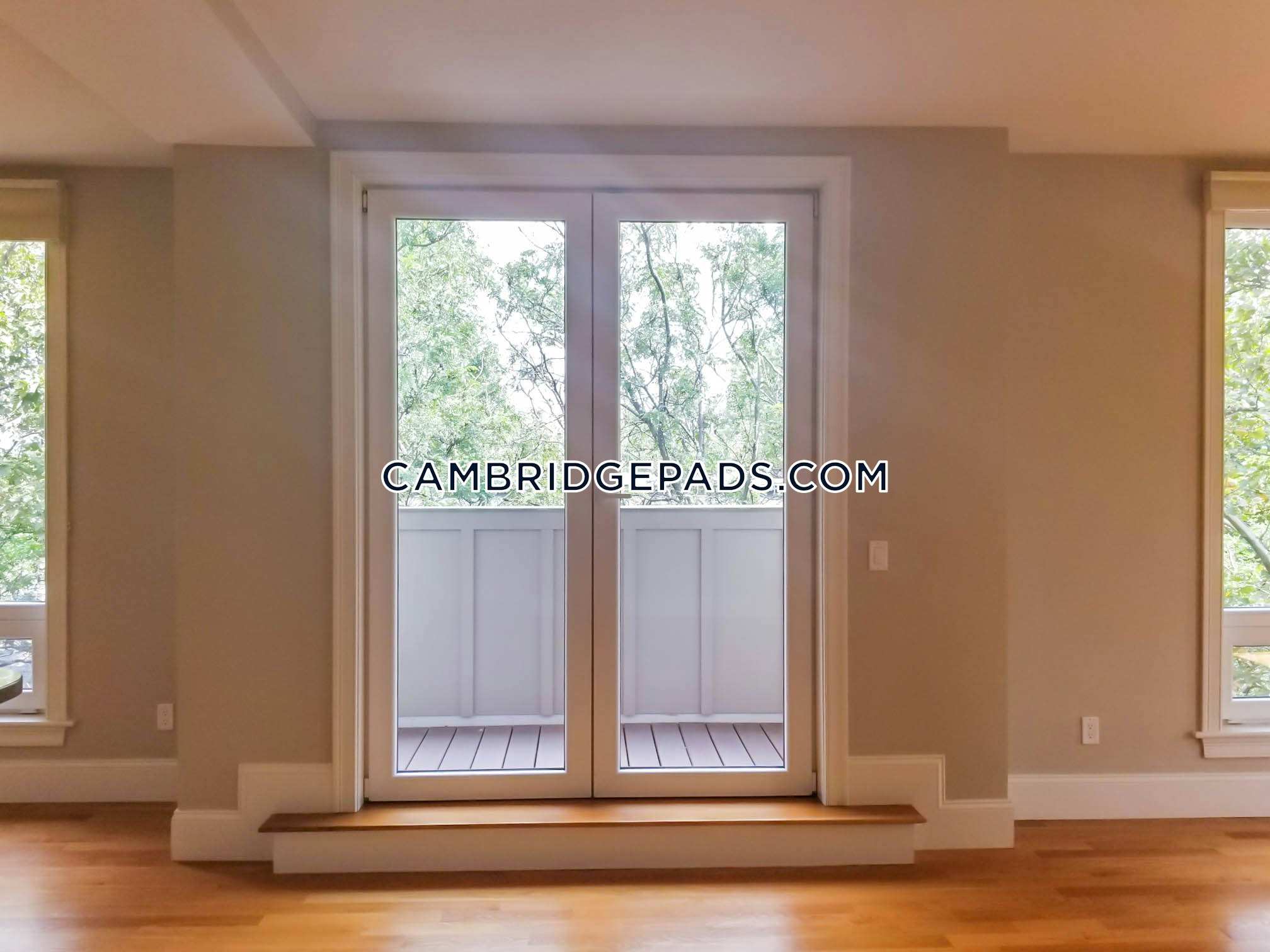 Cambridge - $6,600