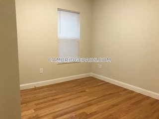 Cambridge - $3,000