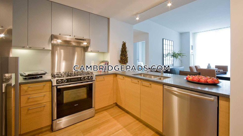 Cambridge - $3,673