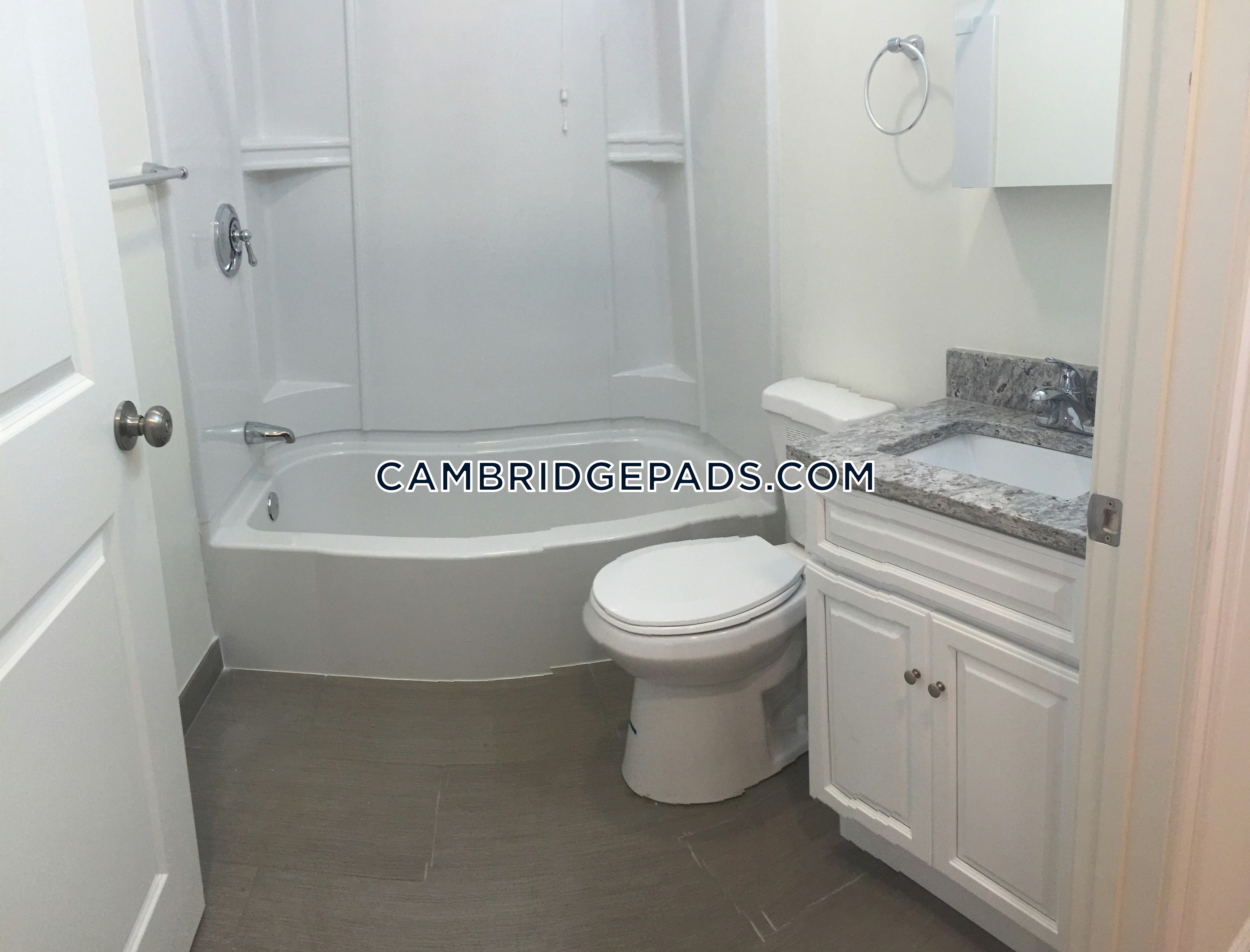 Cambridge - $3,000