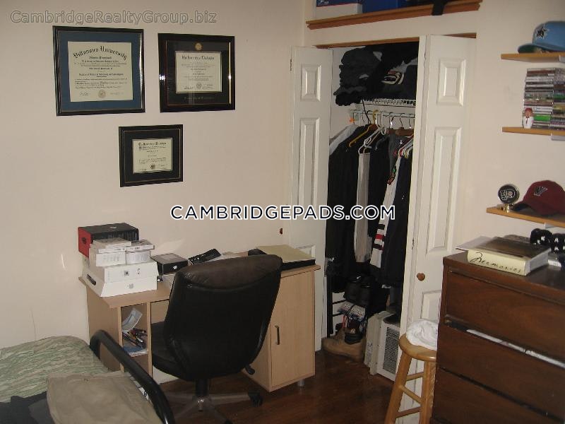 Cambridge - $2,945