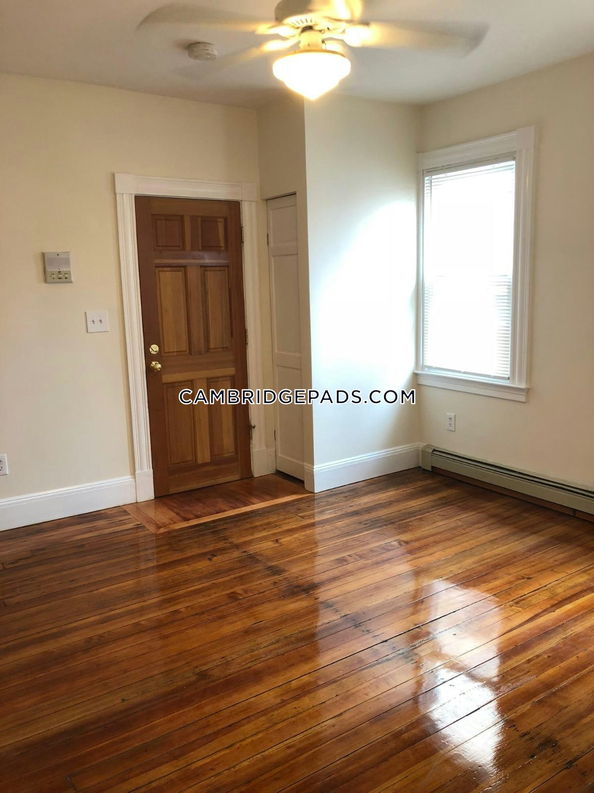 Cambridge - $2,945