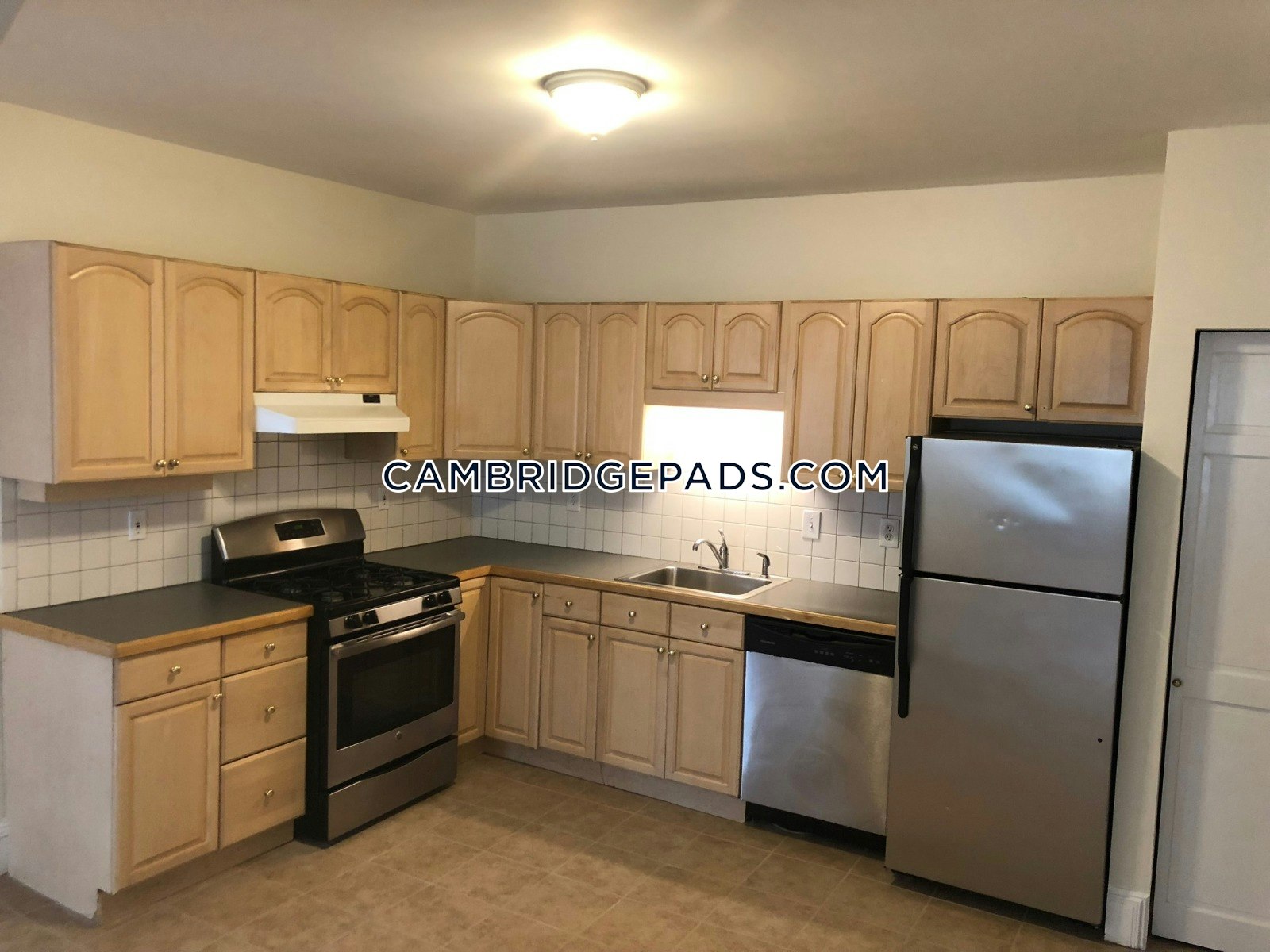 Cambridge - $2,945