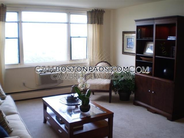 Cambridge - $4,286